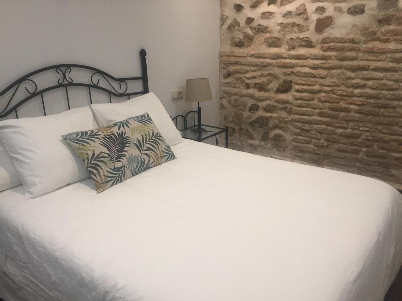 Tolaitola Apartment *